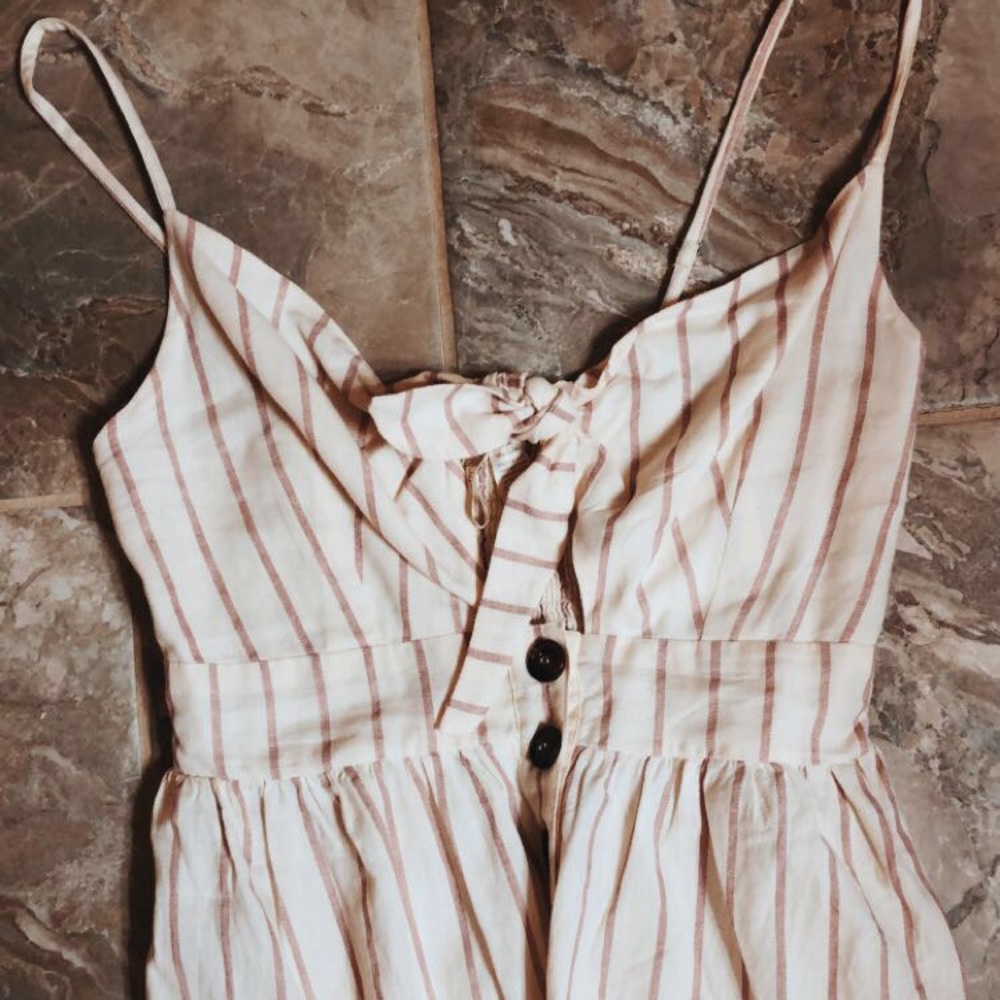 White Flowy Dress w/stripes 💫 - Picture 2 of 7